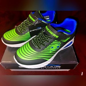 Sketch-Air sketchers Boys size 4